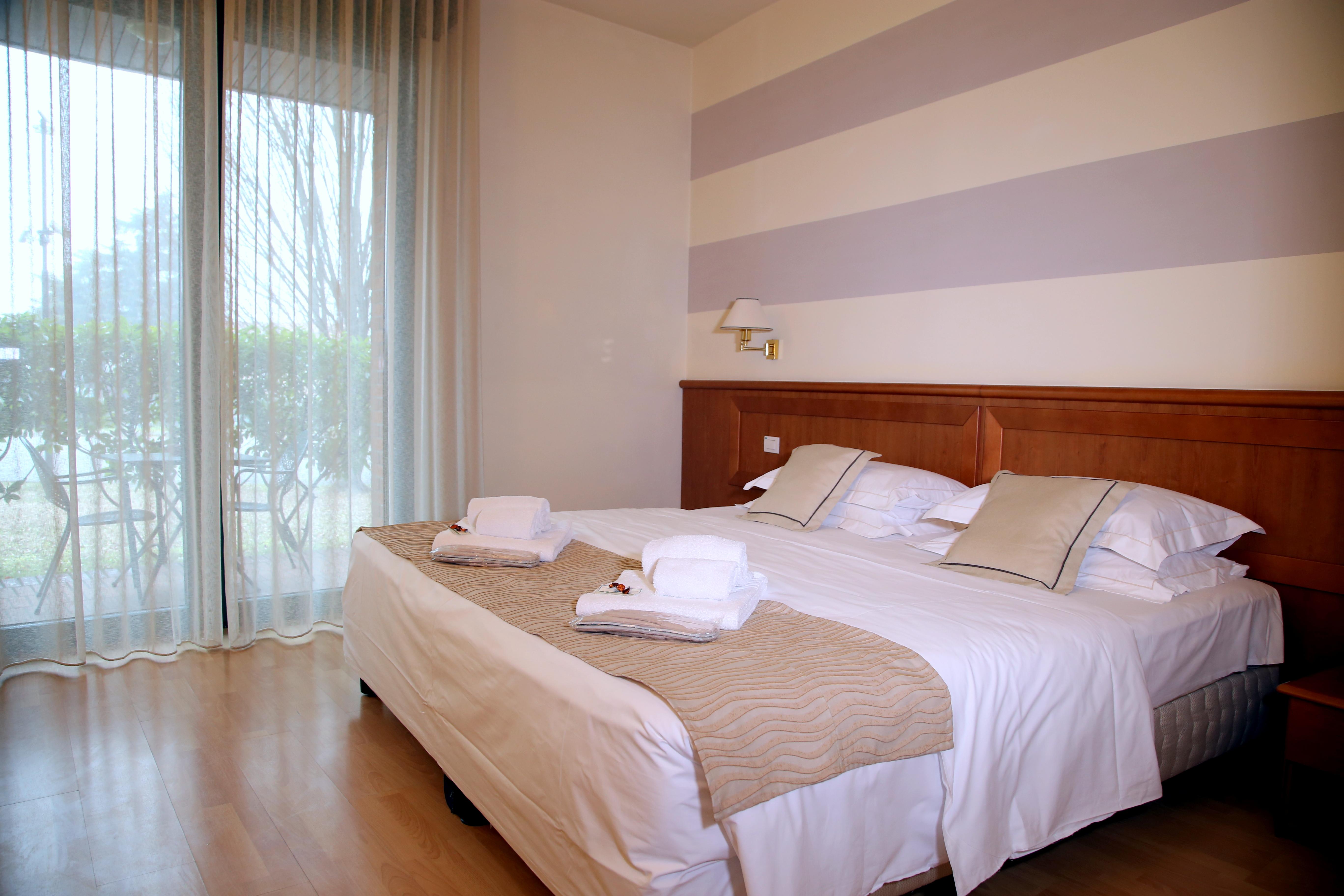 Phi Hotel Emilia Ozzano dell'Emilia Exterior foto