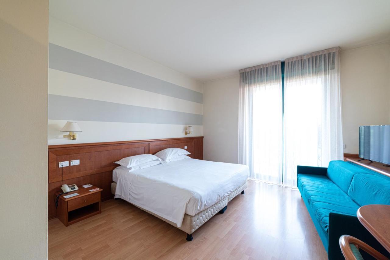 Phi Hotel Emilia Ozzano dell'Emilia Exterior foto
